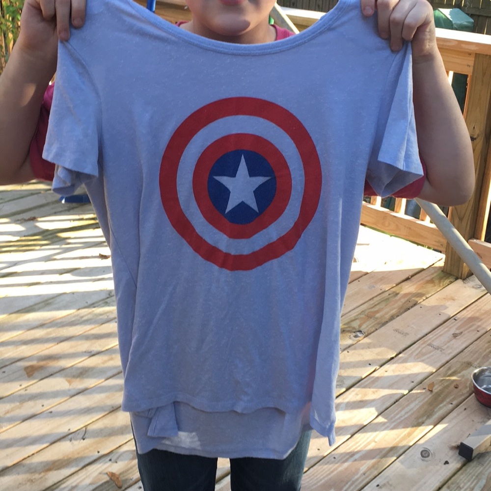 Captain America t-shirt